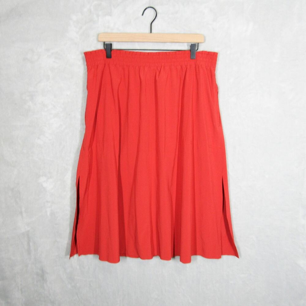 Athleta Skirt Women XL Savannah Athleisure Zip Pockets Lightweight Currant Red